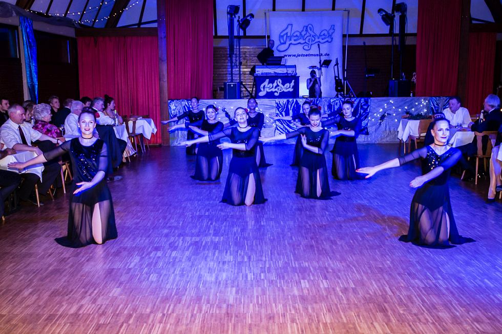 „Candy Puppets“ beim Abtswinder Chrysanthemenball