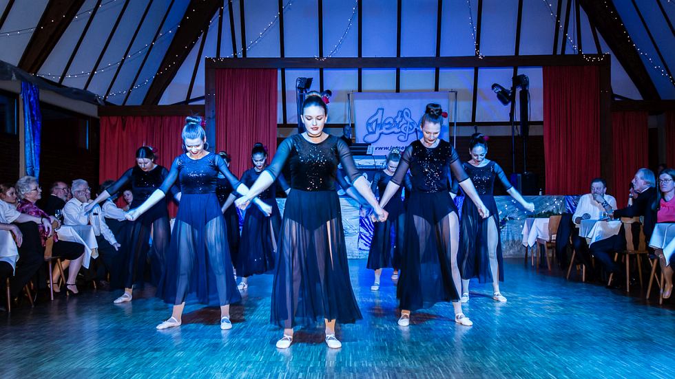 „Candy Puppets“ beim Abtswinder Chrysanthemenball