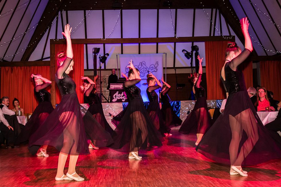 „Candy Puppets“ beim Abtswinder Chrysanthemenball