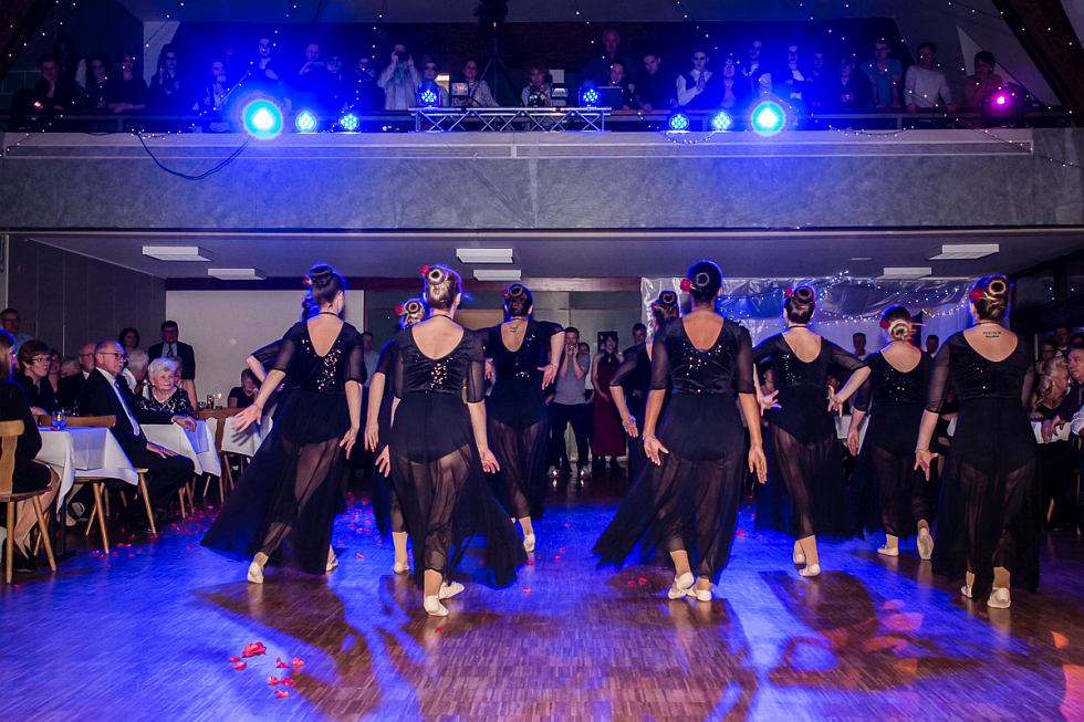 „Candy Puppets“ beim Abtswinder Chrysanthemenball