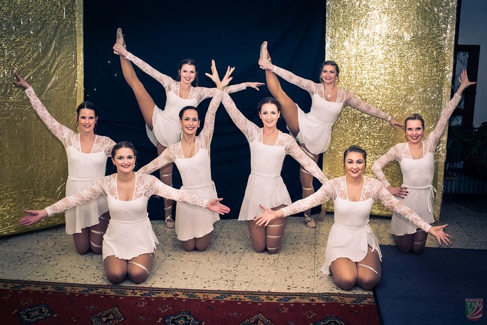„Candy Puppets“ beim Abtswinder Chrysanthemenball