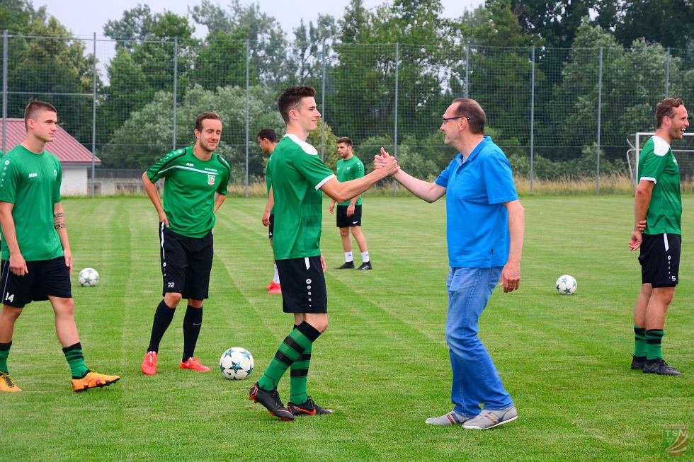 Trainingsauftakt der Bayernliga - Mannschaft am 11.06.2018